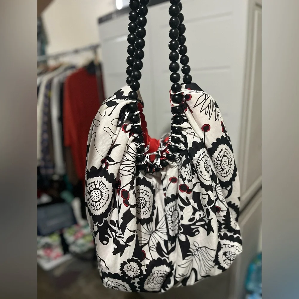 Chic Black and White Floral Shoulder Bag